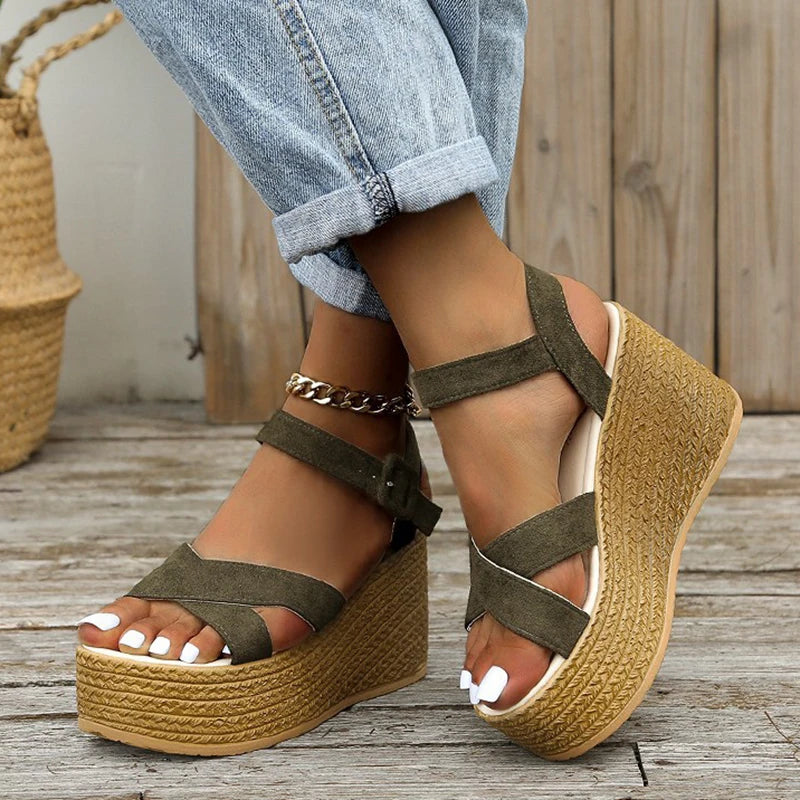 Sandales compensées sexy